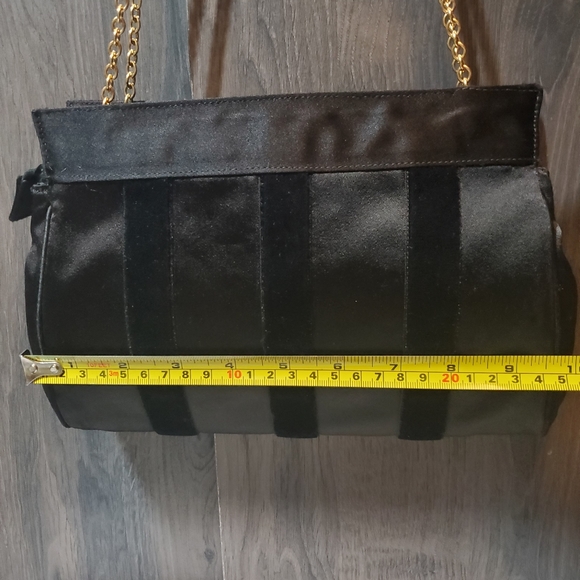 Vintage Italian Black Evening Bag Velvet Satin 80s Clutch Double Chain Gold - Picture 6 of 10